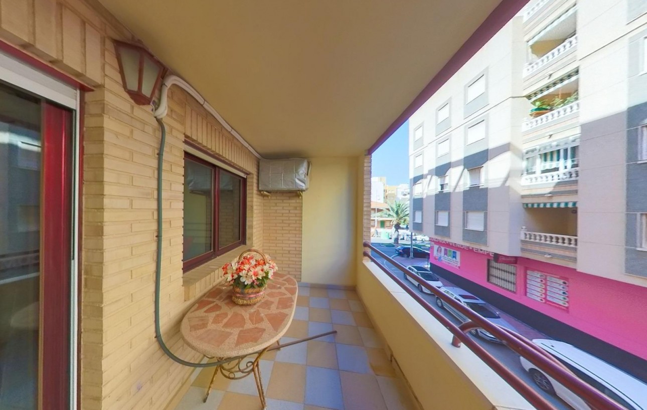 Venta - Apartamento - Torrevieja - Playa del cura