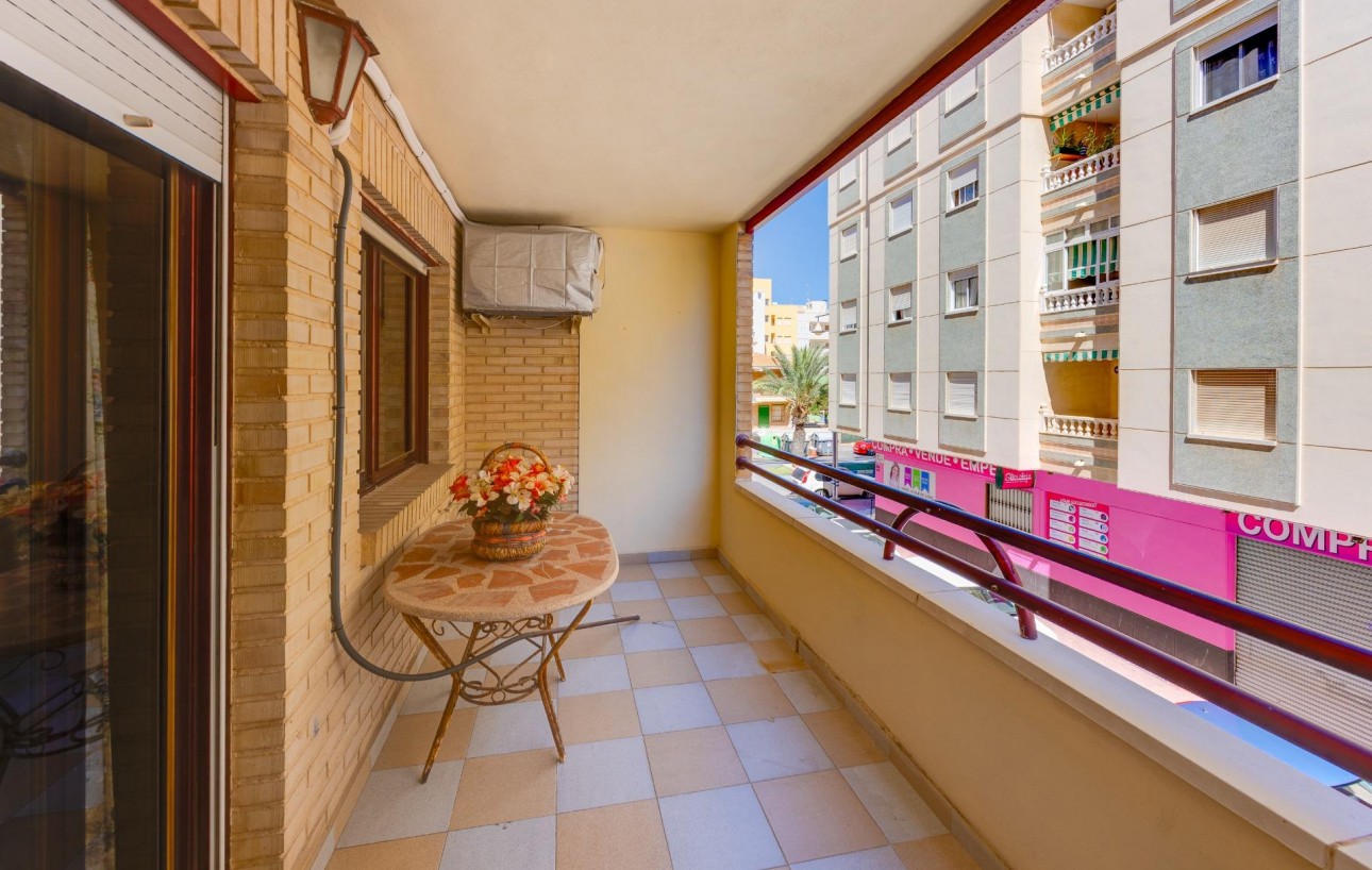 Venta - Apartamento - Torrevieja - Playa del cura