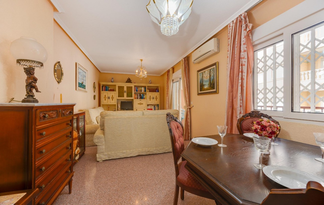 Resale - Lägenhet - Torrevieja - Centro