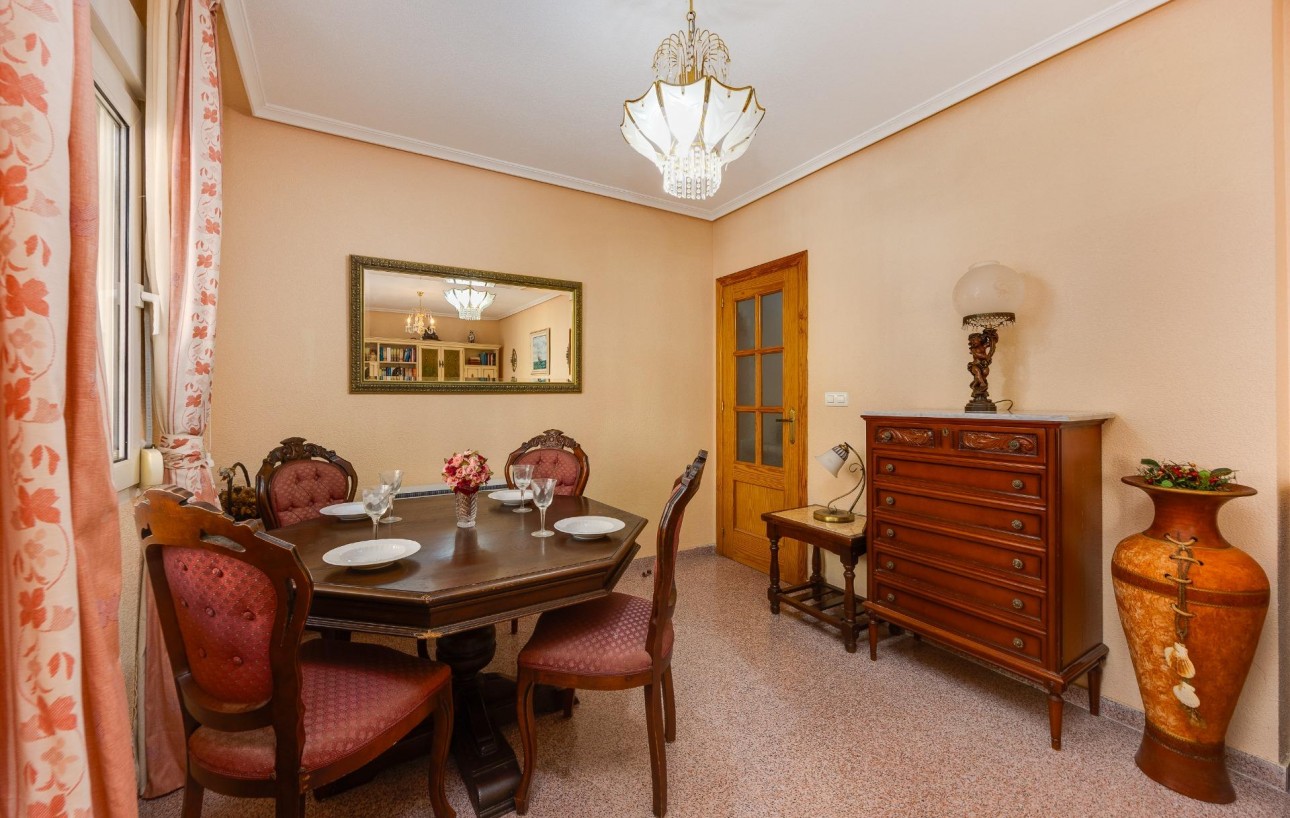 Resale - Lägenhet - Torrevieja - Centro