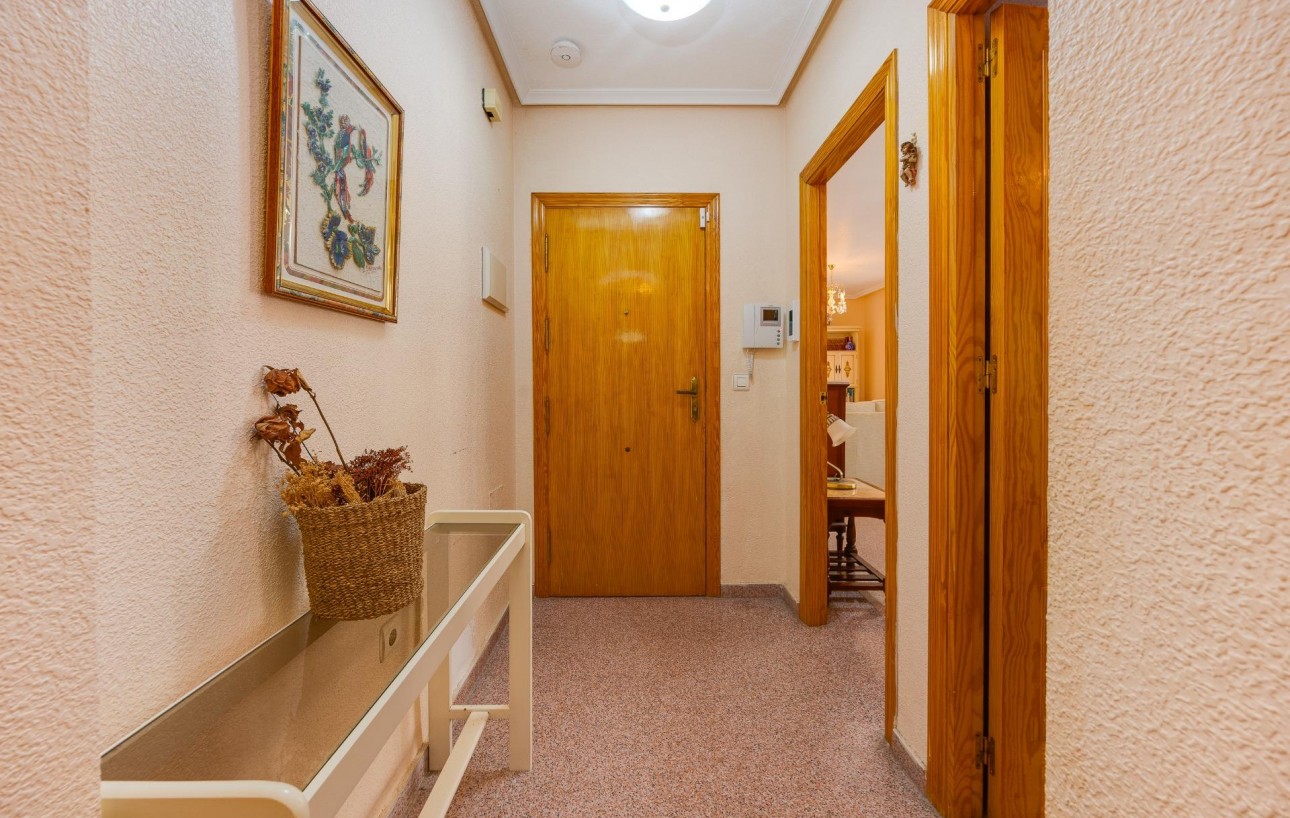Resale - Lägenhet - Torrevieja - Centro