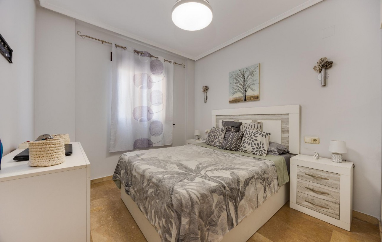 Venta - Apartamento - Torrevieja - Centro
