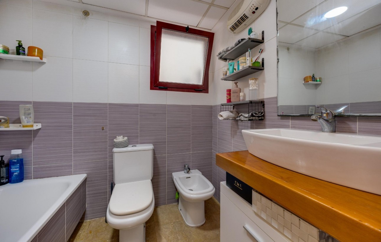 Venta - Apartamento - Torrevieja - Centro