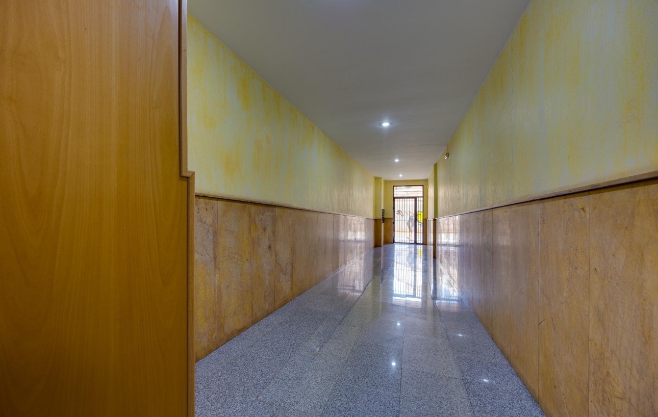 Venta - Apartamento - Torrevieja - Centro