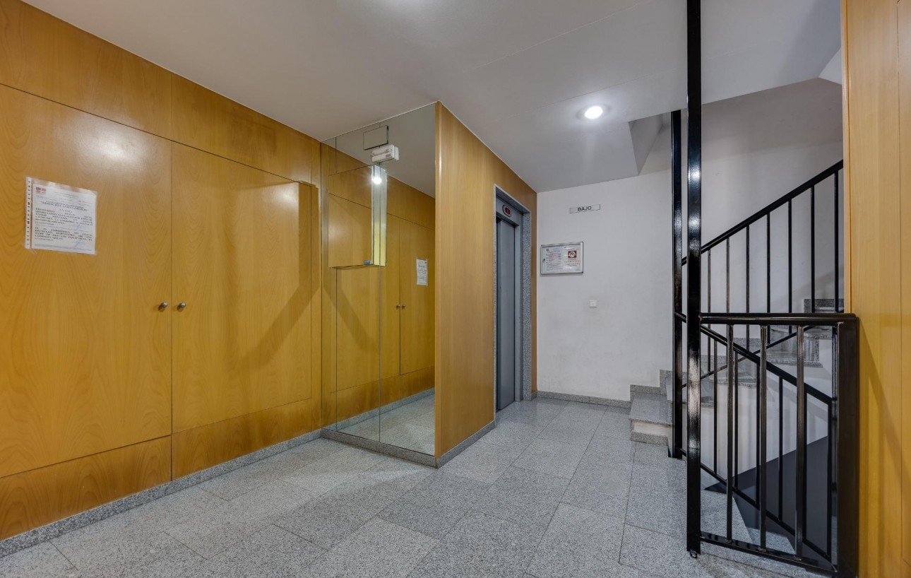 Venta - Apartamento - Torrevieja - Centro