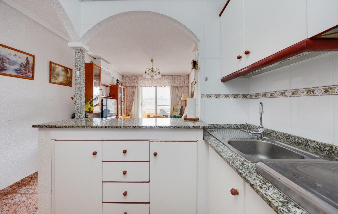 Sale - Apartment - Torrevieja - Playa de los locos