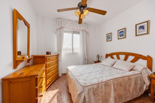 Sale - Apartment - Torrevieja - Playa de los locos