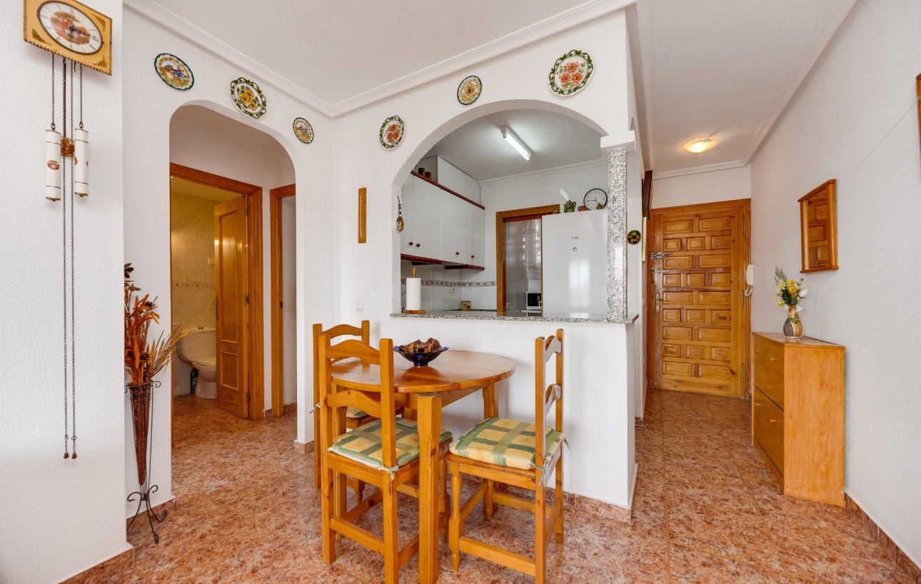 Sale - Apartment - Torrevieja - Playa de los locos