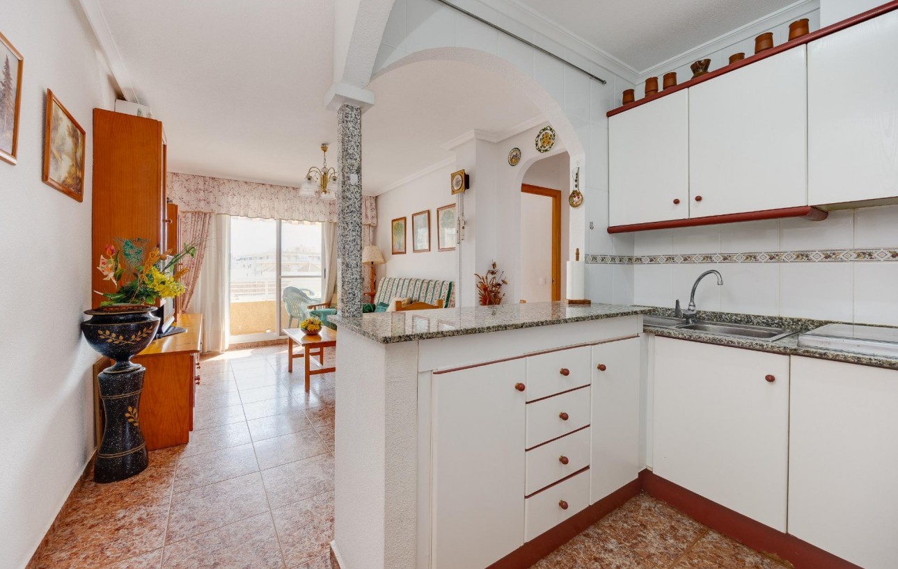 Sale - Apartment - Torrevieja - Playa de los locos