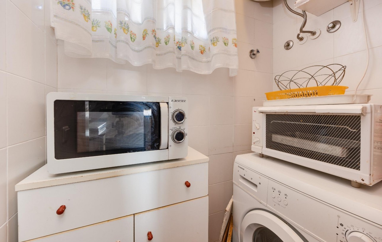 Sale - Apartment - Torrevieja - Playa de los locos