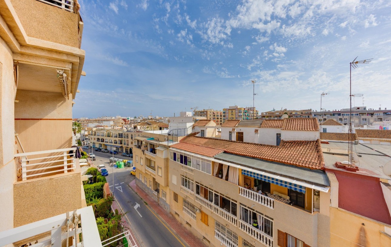 Sale - Apartment - Torrevieja - Playa de los locos