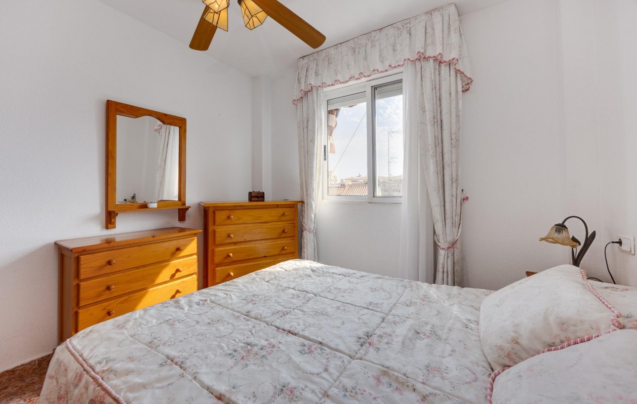 Sale - Apartment - Torrevieja - Playa de los locos
