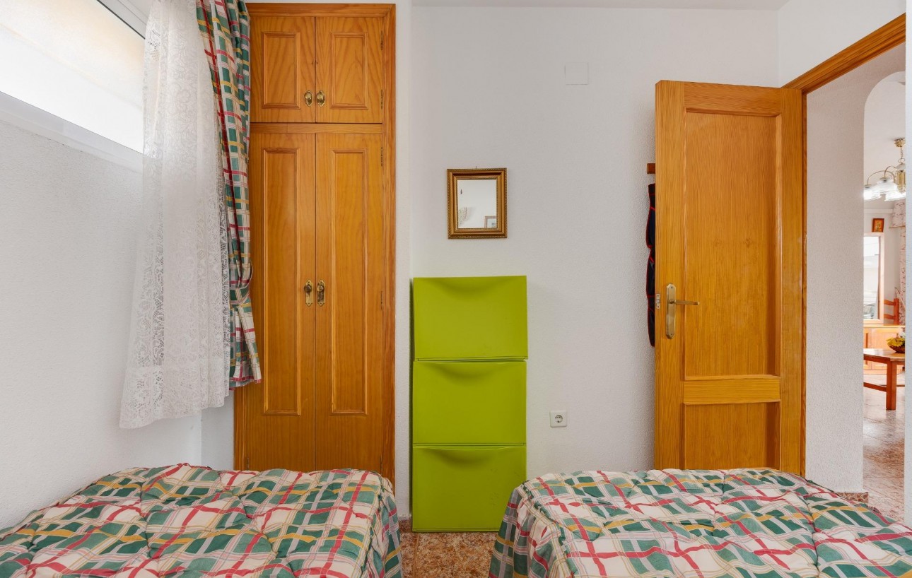 Sale - Apartment - Torrevieja - Playa de los locos