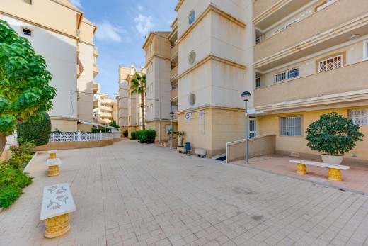 Sale - Apartment - Torrevieja - Playa de los locos
