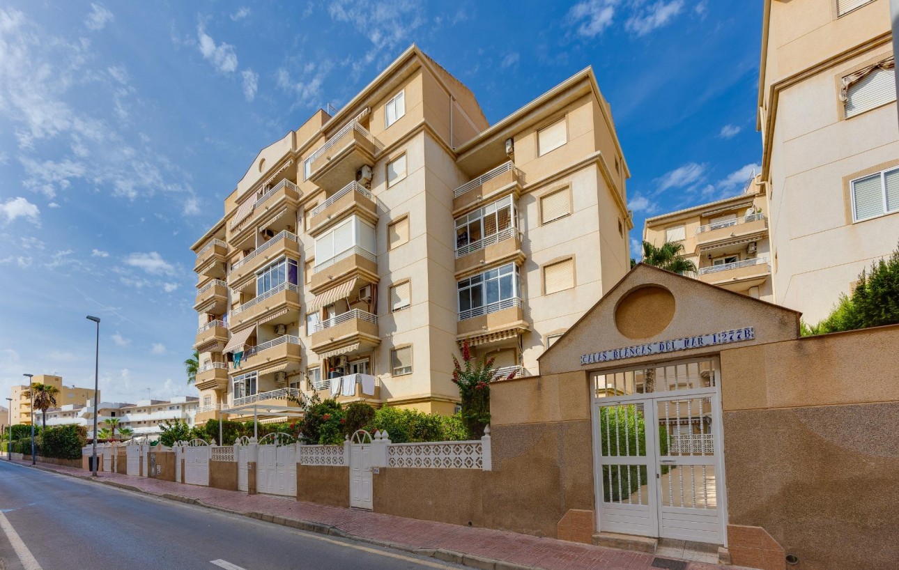Sale - Apartment - Torrevieja - Playa de los locos