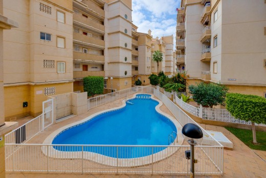 Sale - Apartment - Torrevieja - Playa de los locos
