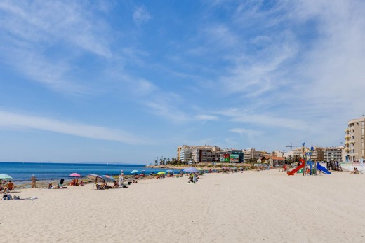 Sale - Apartment - Torrevieja - Playa de los locos
