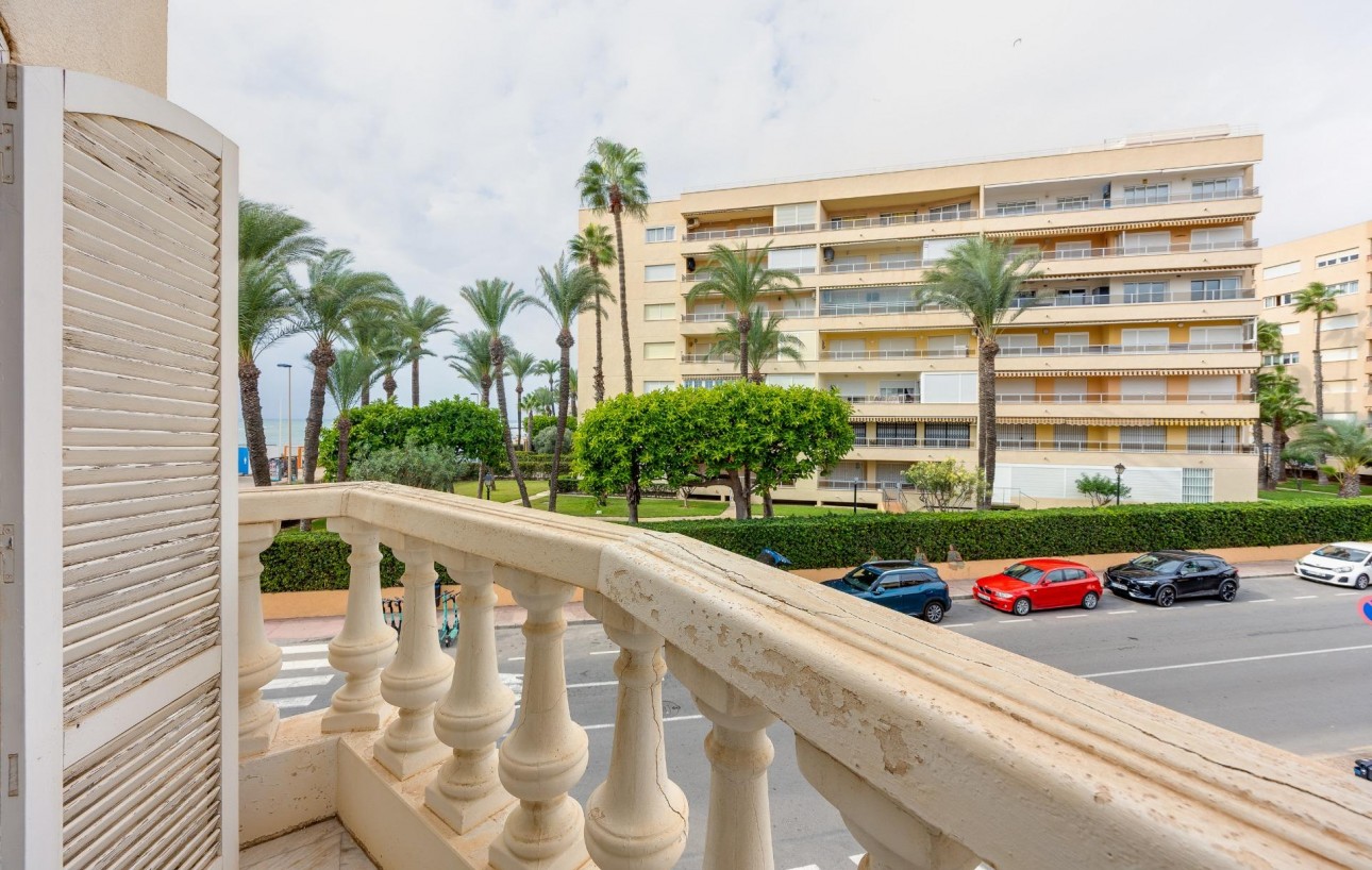 Resale - Lägenhet - Torrevieja - Playa de los locos