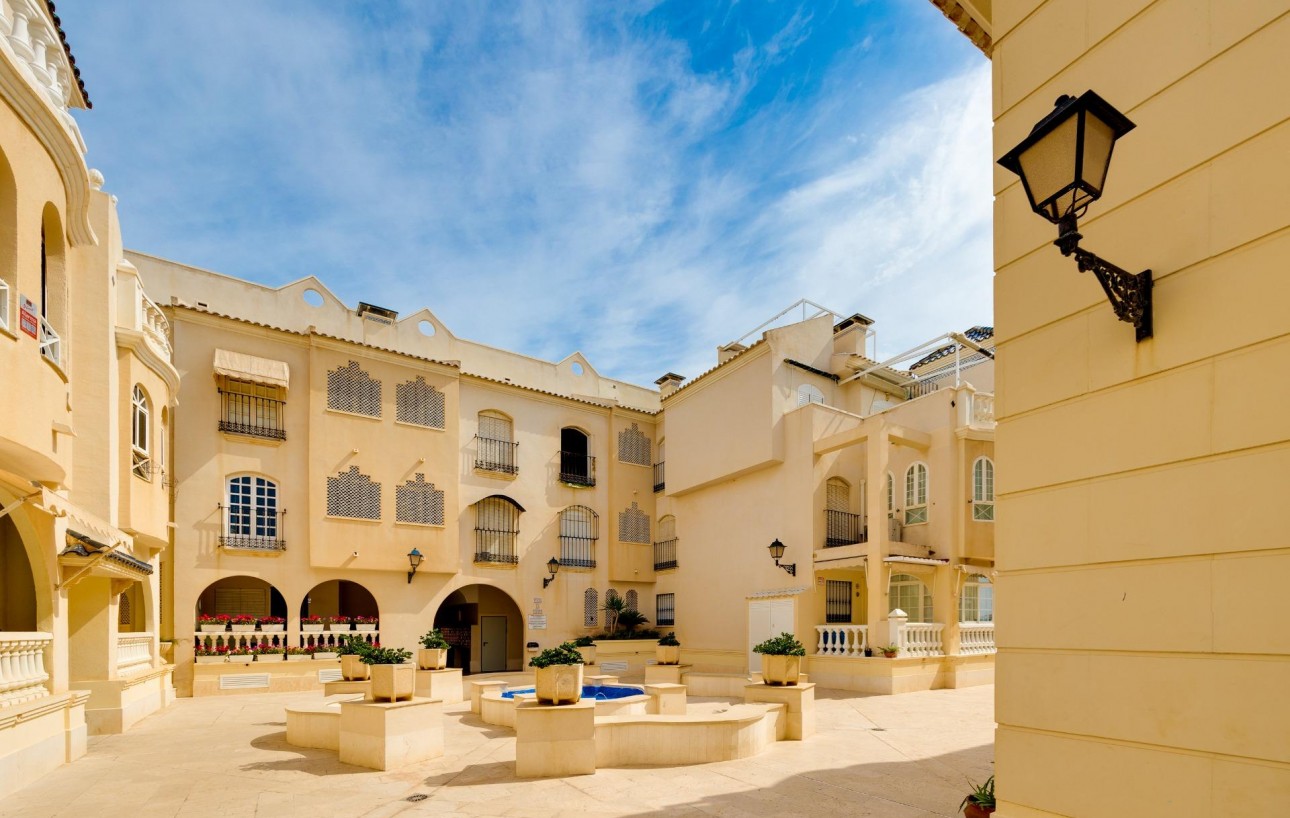 Resale - Lägenhet - Torrevieja - Playa de los locos