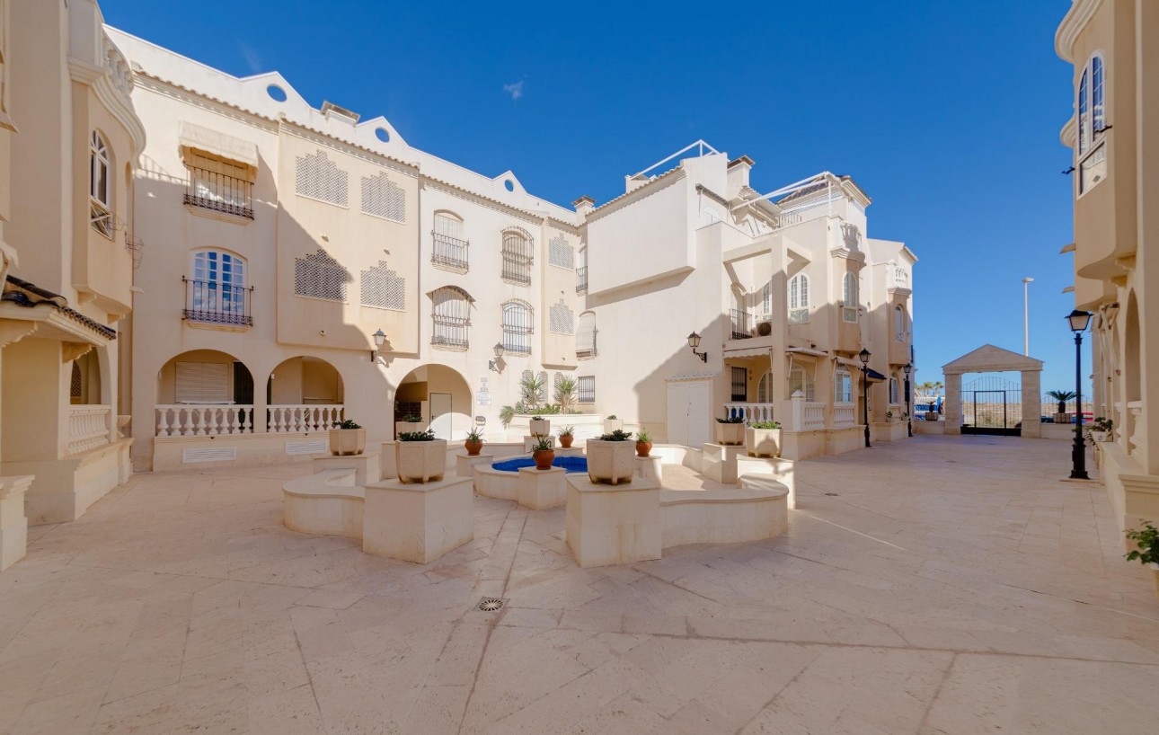 Resale - Lägenhet - Torrevieja - Playa de los locos
