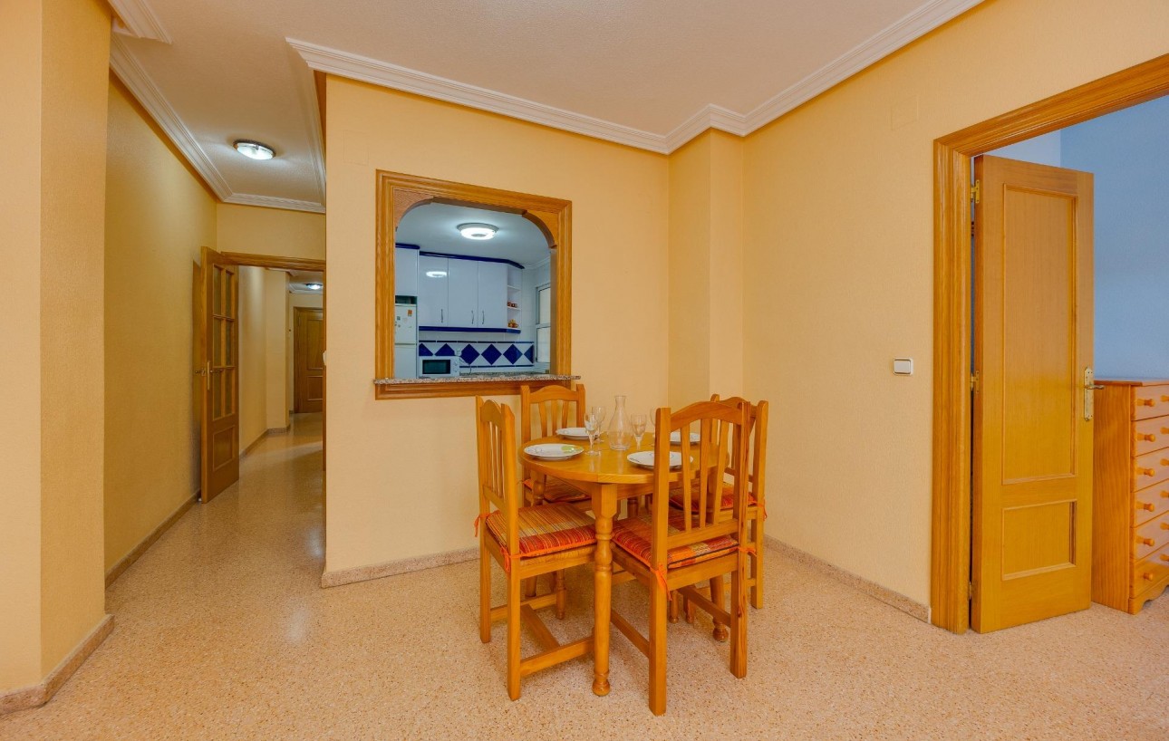 Venta - Apartamento - Torrevieja - Playa del cura