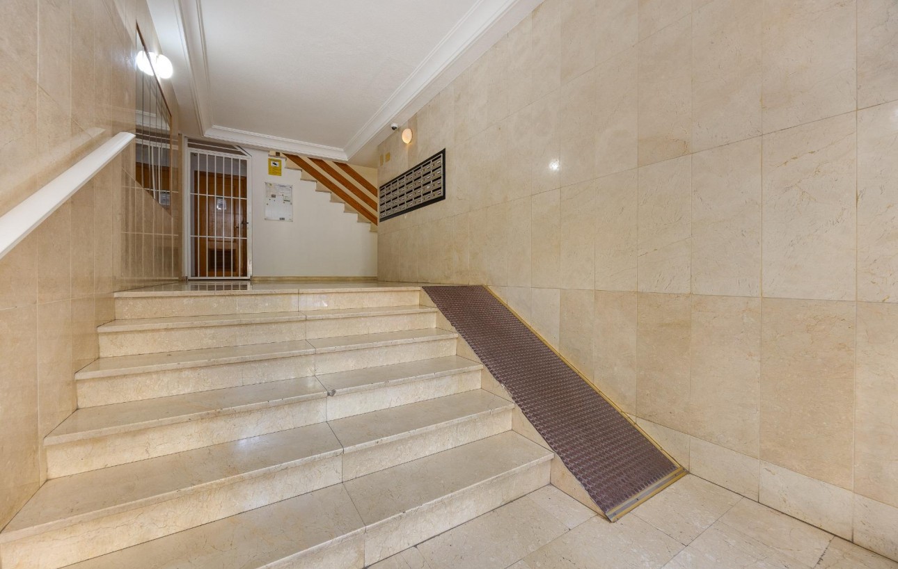 Resale - Lägenhet - Torrevieja - torrevieja