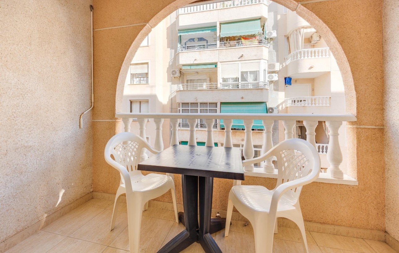 Sale - Apartment - Torrevieja - Playa del cura