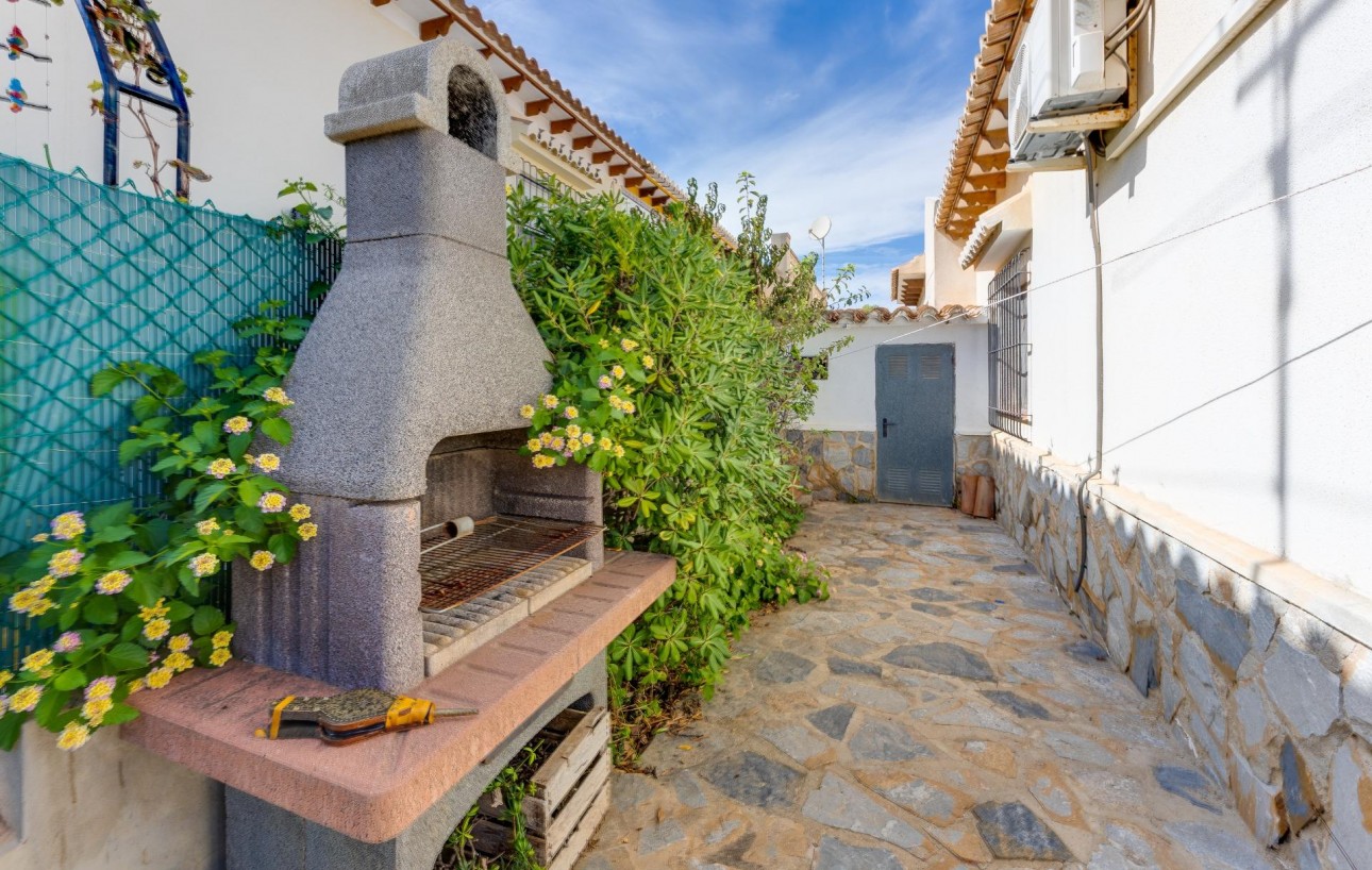 Sale - Bungalow - Torrevieja - Los balcones