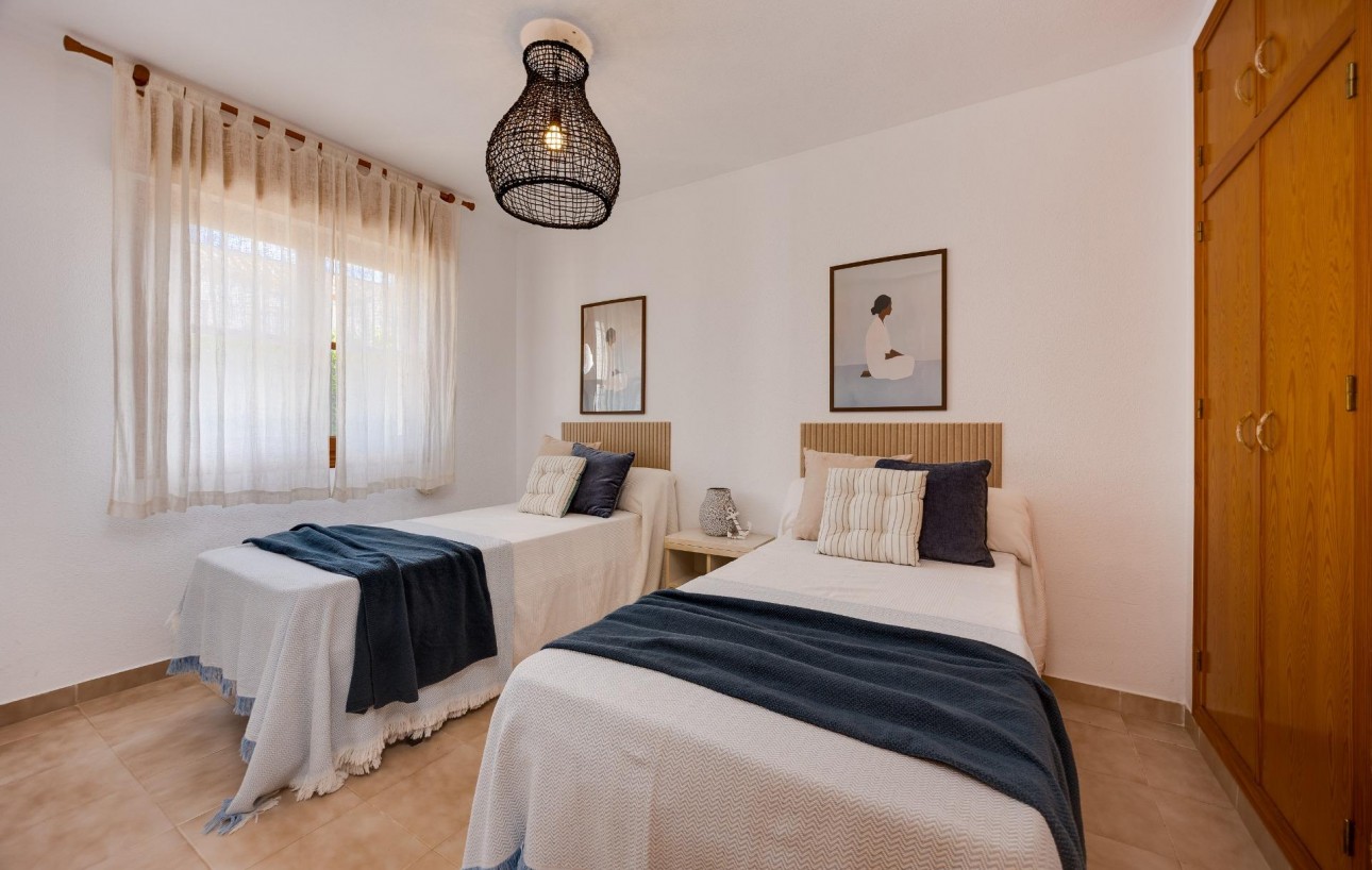 Sale - Bungalow - Torrevieja - Los balcones