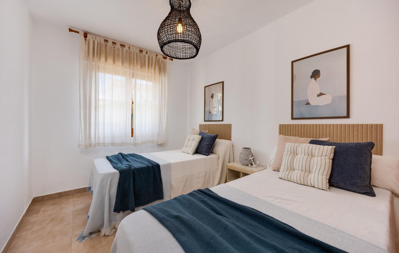 Sale - Bungalow - Torrevieja - Los balcones