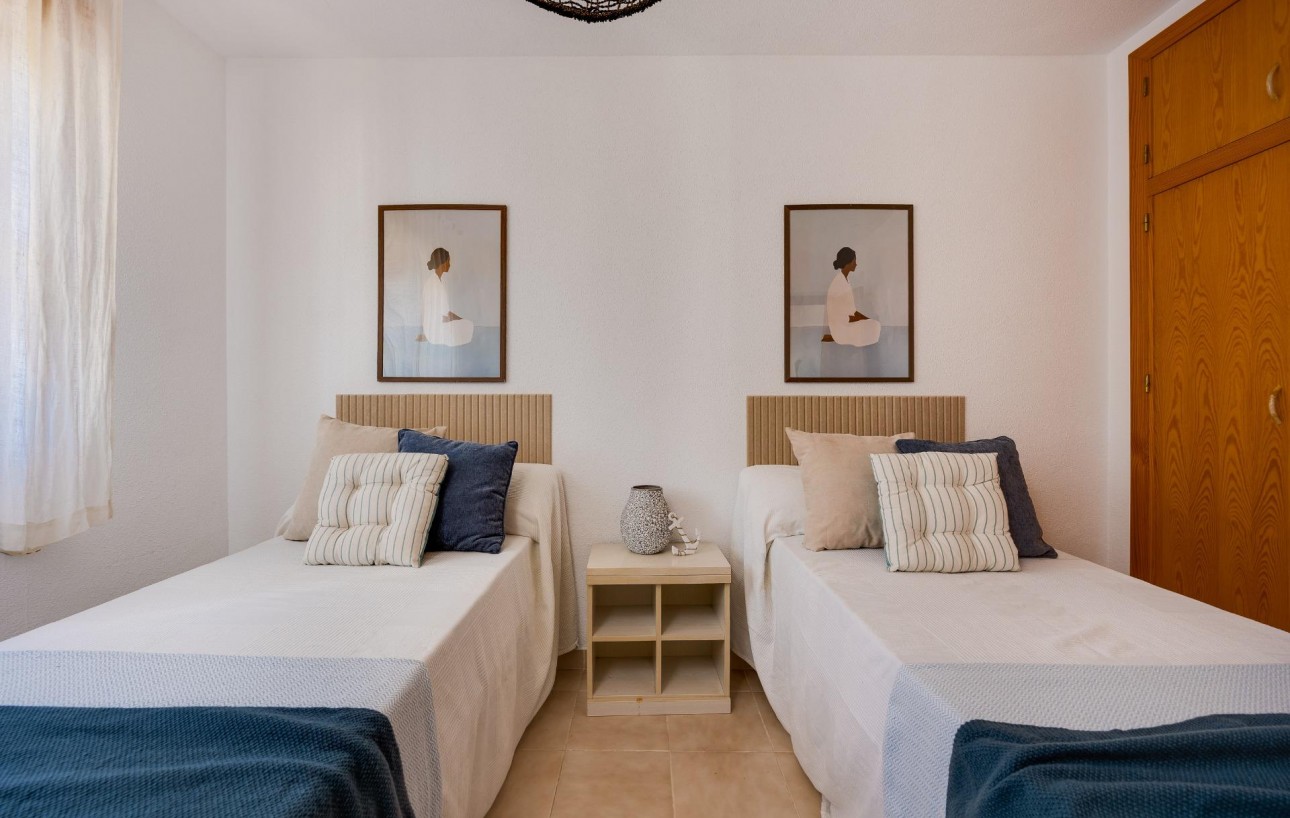 Sale - Bungalow - Torrevieja - Los balcones