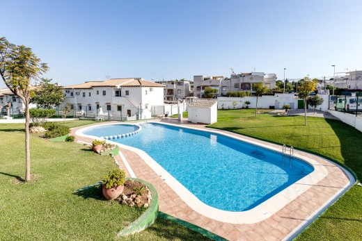 Sale - Bungalow - Torrevieja - Los balcones
