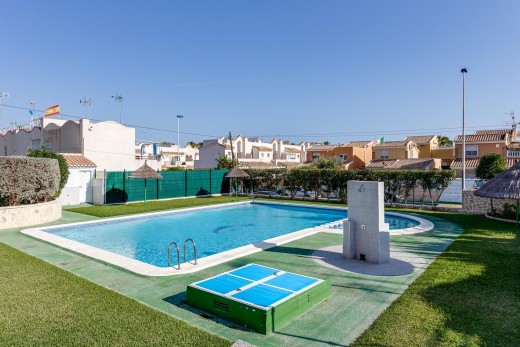 Sale - Bungalow - Torrevieja - Los balcones