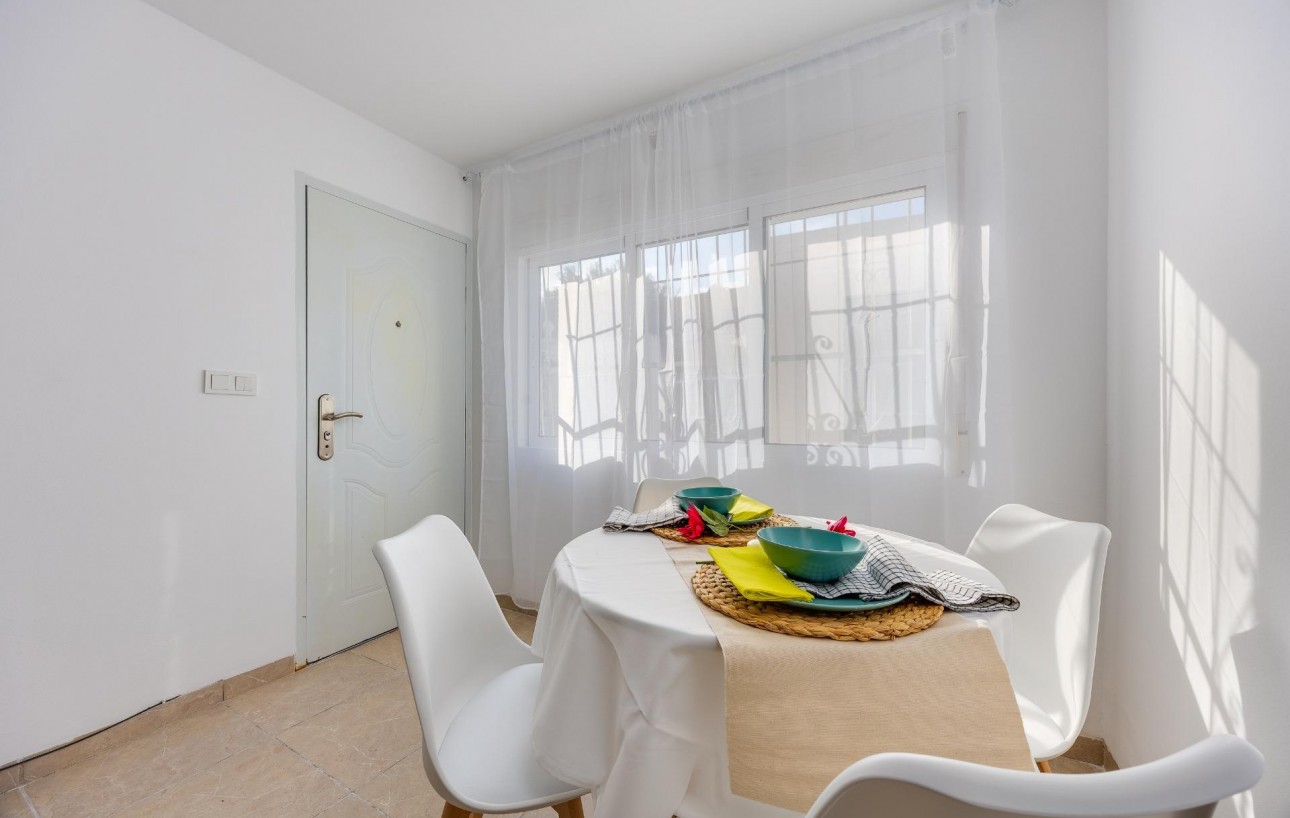 Revente - Chalet - Torrevieja - Torretas