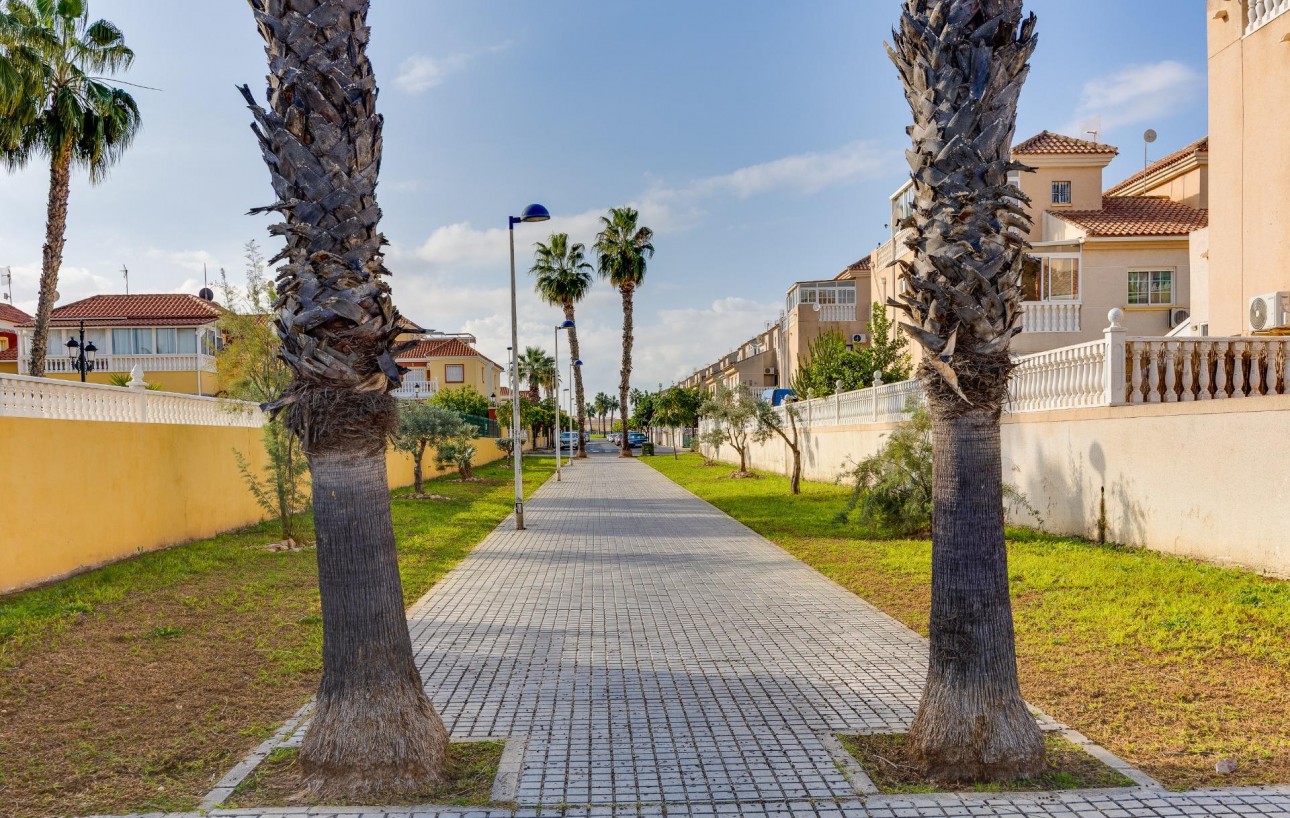 Revente - Chalet - Torrevieja - Torretas