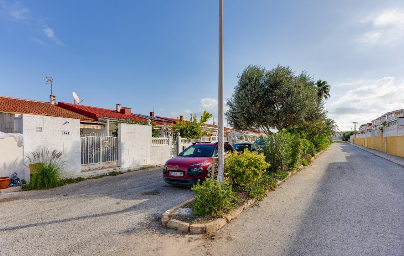 Revente - Chalet - Torrevieja - Torretas