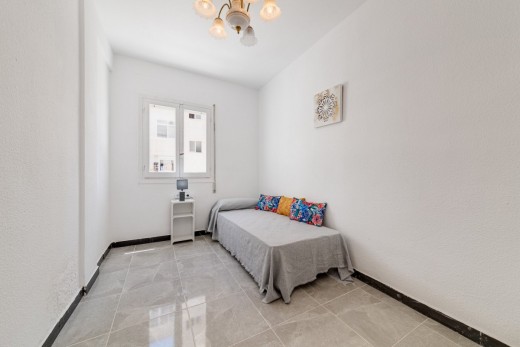 Sale - Apartment - Torrevieja - Playa de los locos