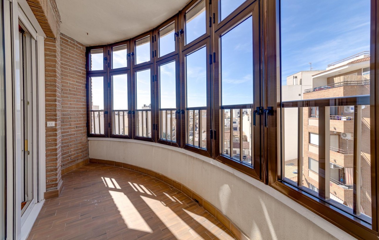 Resale - Wohnung - Torrevieja - Centro