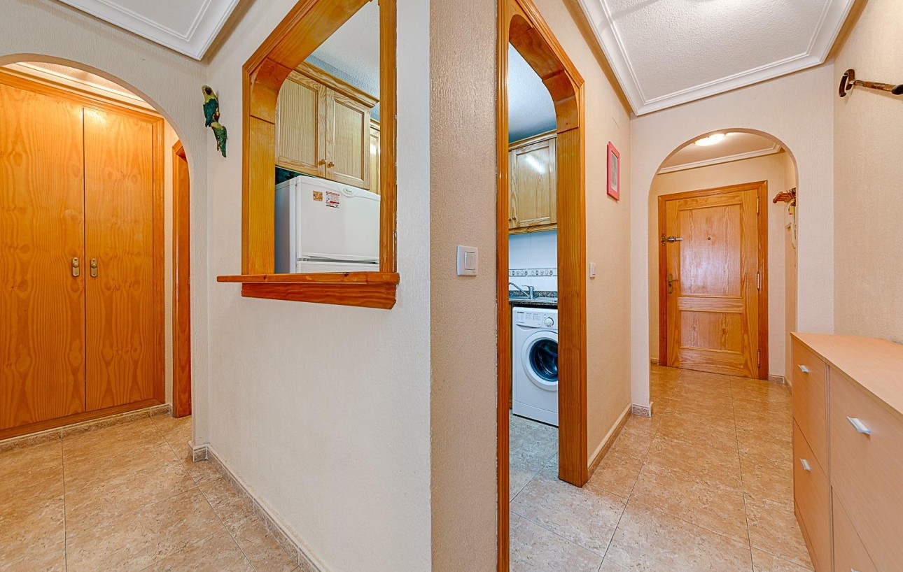 Resale - Wohnung - Torrevieja - Playa de los locos