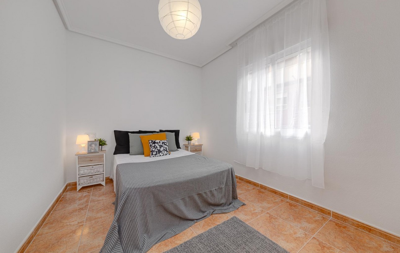 Sale - Apartment - Torrevieja - Parque las naciones