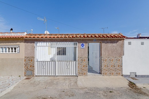 Venta - Chalet - Torrevieja - Torretas
