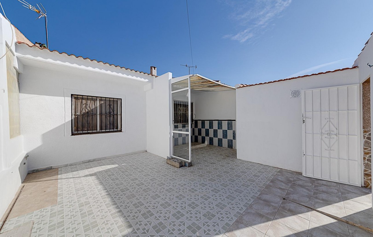 Venta - Chalet - Torrevieja - Torretas