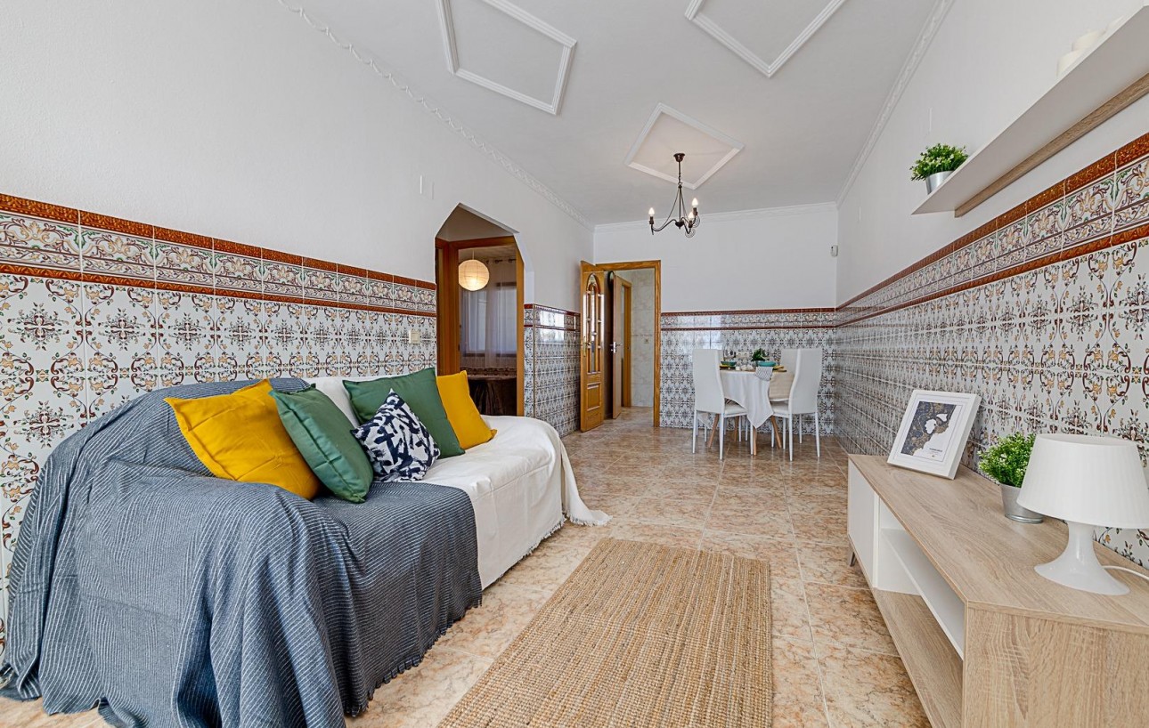 Venta - Chalet - Torrevieja - Torretas