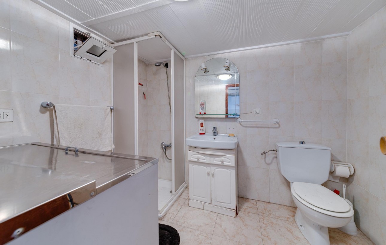 Resale - Bungalow Planta Baja - Torrevieja - La Mata