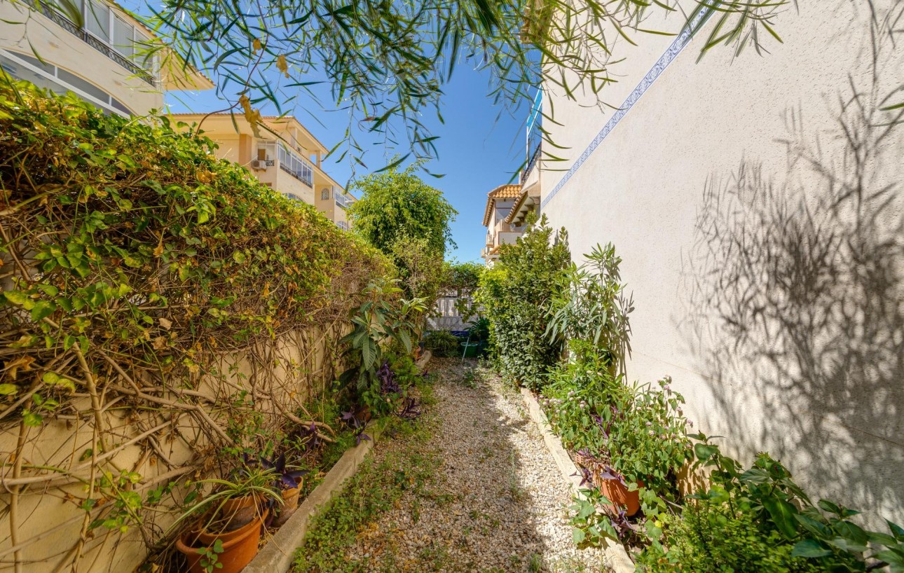 Resale - Bungalow Planta Baja - Torrevieja - La Mata