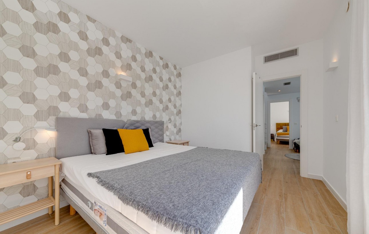 Resale - Chalet - Torrevieja - Rosaleda-los frutales