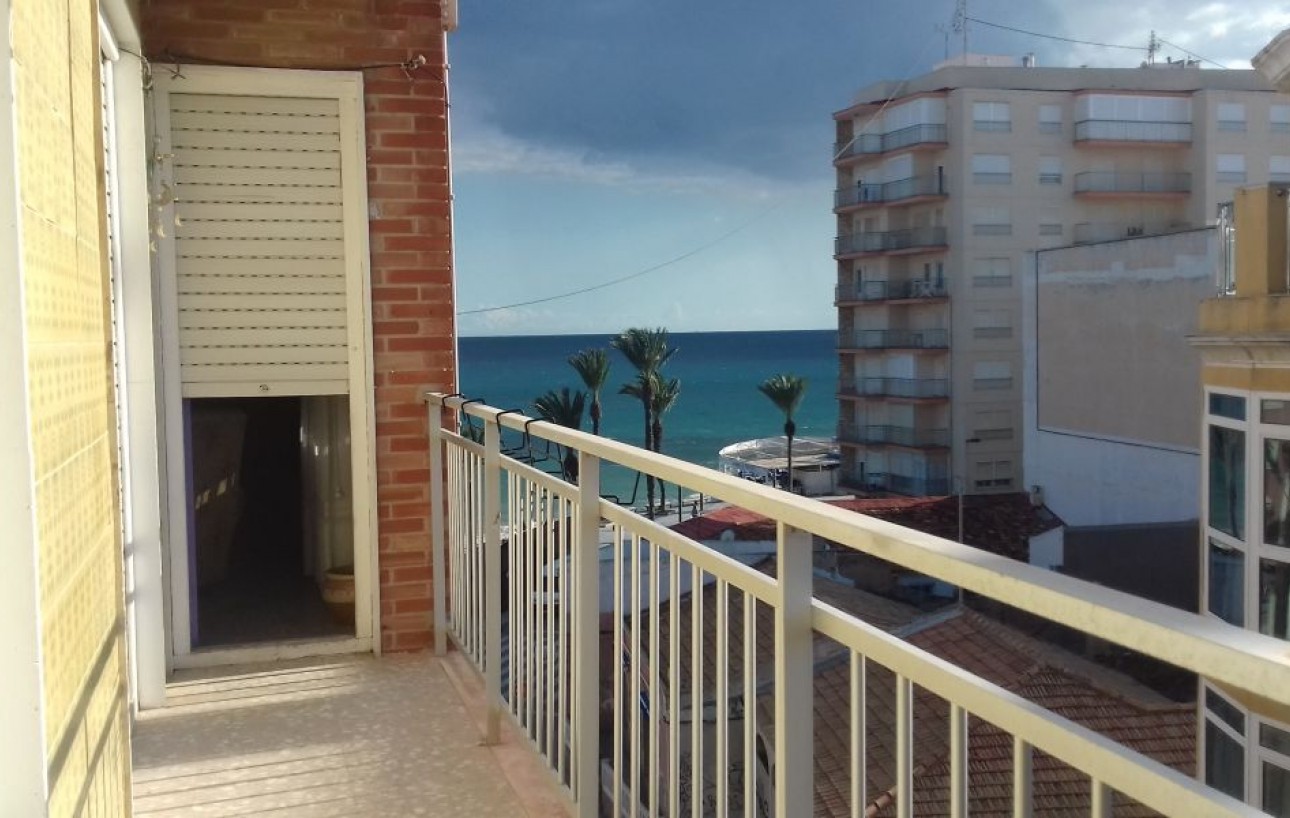 Resale - Wohnung - Torrevieja - Playa del cura