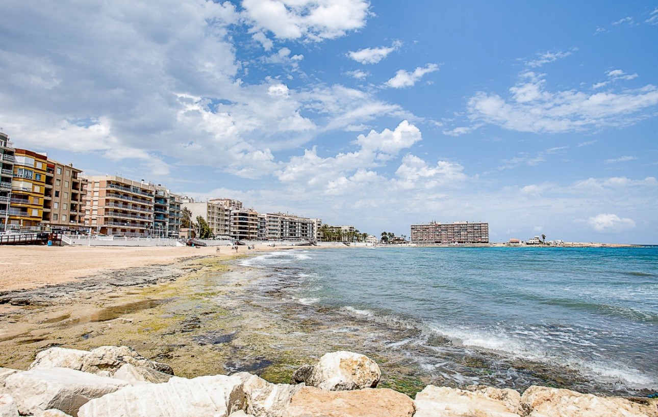 Resale - Lägenhet - Torrevieja - Playa del cura