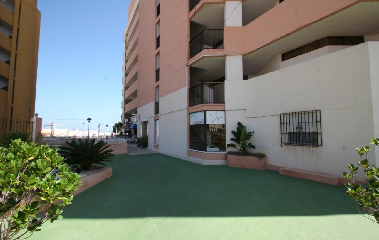 Sale - Apartment - Torrevieja - La Mata