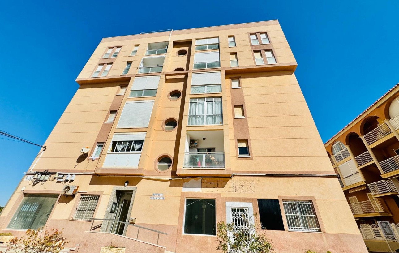 Sale - Apartment - Torrevieja - La Mata